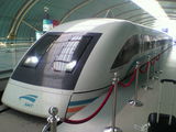 mAẺcƃjA[^[J[B`ƊX̋߂܂łq܂B̍ő呬x430km/hȂ̂łAȂ300km/ho܂łB